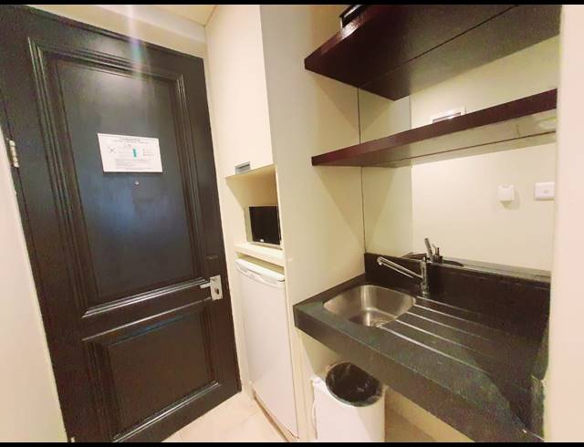 1 BEDROOM APARTMENT FOR SALE IN UMHLANGA RIDGE